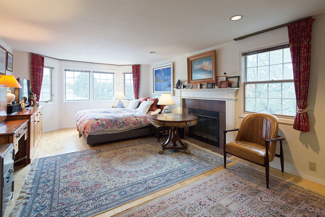 アーバンホーム 【8000万円台/車2台分/中庭/間取り図】本場の米国式スタイルを楽しむアメリカンビルトインガレージハウスの建築実例画像6