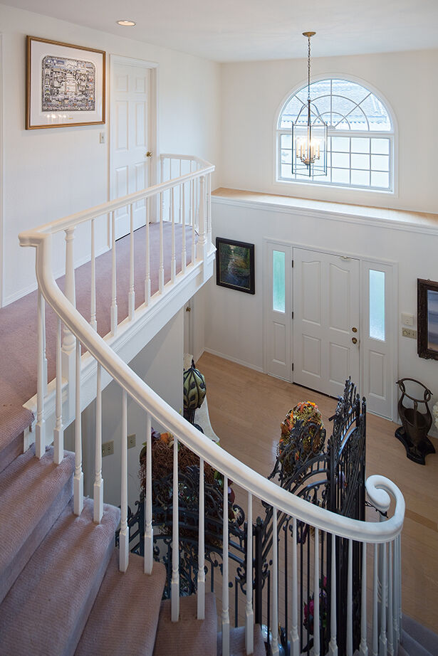 アーバンホーム 【8000万円台/車2台分/中庭/間取り図】本場の米国式スタイルを楽しむアメリカンビルトインガレージハウスの建築実例画像8