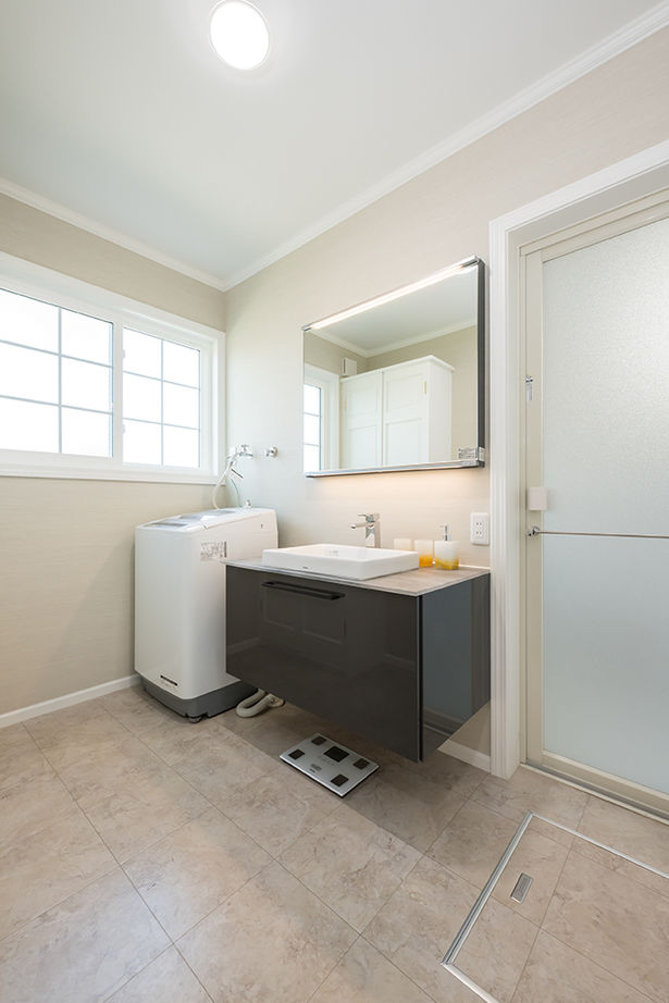 アーバンホーム 【3000万円台/間取り図】まさに憧れ。大空間のビルトインガレージを楽しむロフト付き平屋アメリカンハウスの建築実例画像9