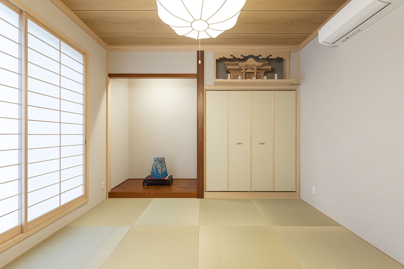 アーバンホーム 【5000万円台/車2台分/ビルトインガレージ/ZEH/間取り図】重厚感あふれるオシャレな北欧テイストの平屋住宅の建築実例画像8