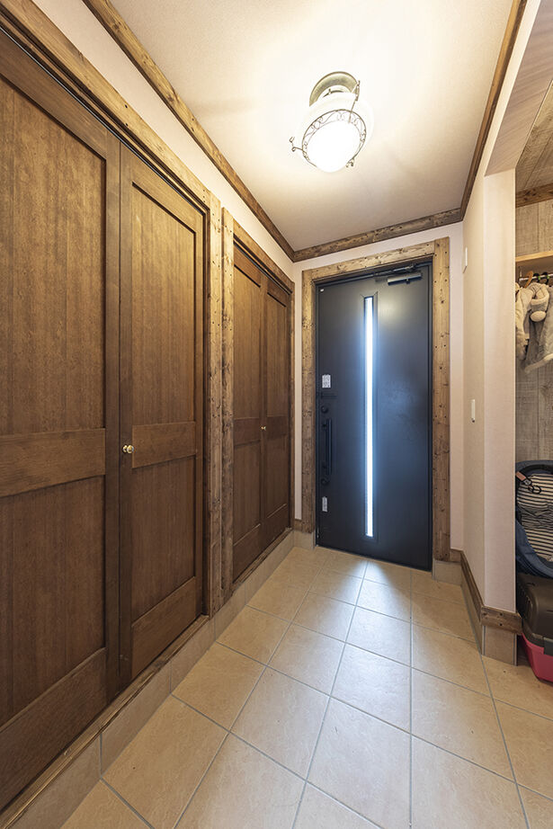 アーバンホーム 【5000万円台／店舗併用／吹抜／間取図】ハーフティンバー様式×古民家風でつくるクラシカルな二世帯住宅の建築実例画像13