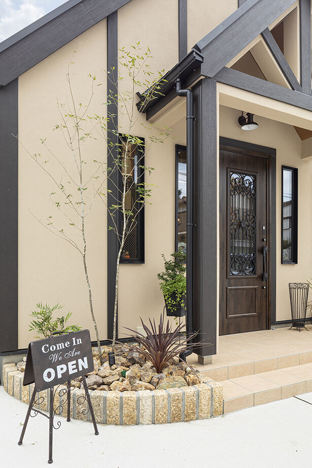 アーバンホーム 【5000万円台／店舗併用／吹抜／間取図】ハーフティンバー様式×古民家風でつくるクラシカルな二世帯住宅の建築実例画像16