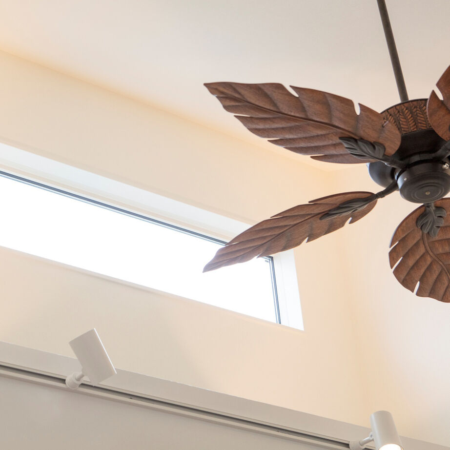 伊沢工務店 【WB工法】2階LDKは大胆な4mの勾配天井。開放感あふれる暮らしでも、季節に適した住環境が保たれる住宅の建築実例画像6