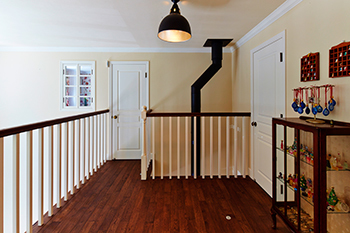 メープルホームズインターナショナル 【フレンチスタイル】自然に囲まれながらも吹き抜け断熱で一年中快適。心地よく自然と寄り添う欧風の住まいの建築実例画像9