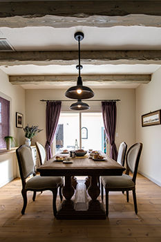 メープルホームズインターナショナル 【フレンチスタイル】ノルマンディの丘の上に建つ古民家をイメージ。愛車との時間を愉しむガレージハウスもの建築実例画像7