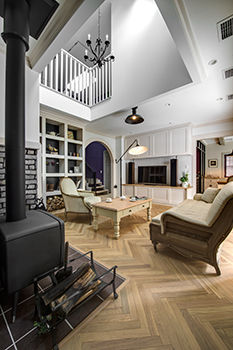 メープルホームズインターナショナル 【フレンチスタイル】ノルマンディの丘の上に建つ古民家をイメージ。愛車との時間を愉しむガレージハウスもの建築実例画像8