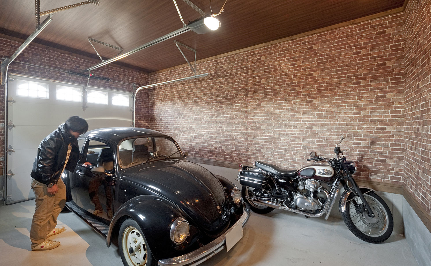 メープルホームズインターナショナル 【赤毛のアンの家】ビルトインガレージやバーコーナー、趣味を楽しむ空間で家での時間が充実｜間取り有の建築実例画像3