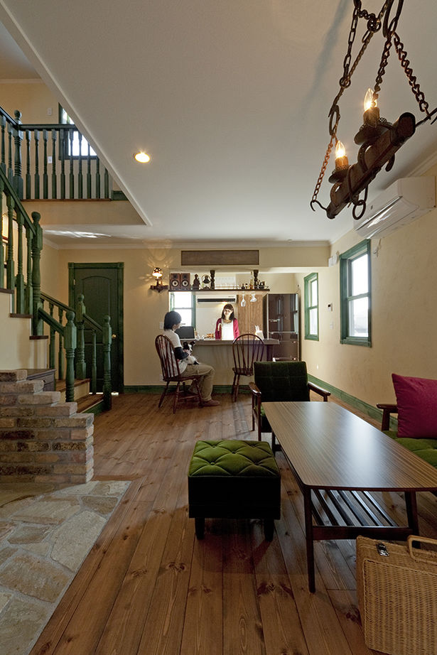 メープルホームズインターナショナル 【赤毛のアンの家】ビルトインガレージやバーコーナー、趣味を楽しむ空間で家での時間が充実｜間取り有の建築実例画像7