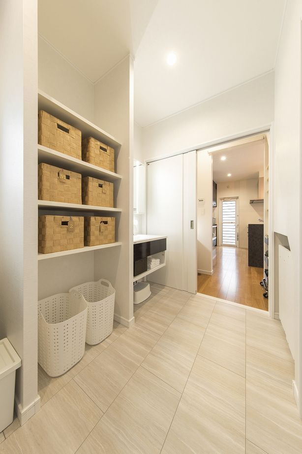 イシンホーム住宅研究会　相生建設 家事効率×モダンなデザイン！ゆったり落ち着いて住まう二世帯住宅の建築実例画像6