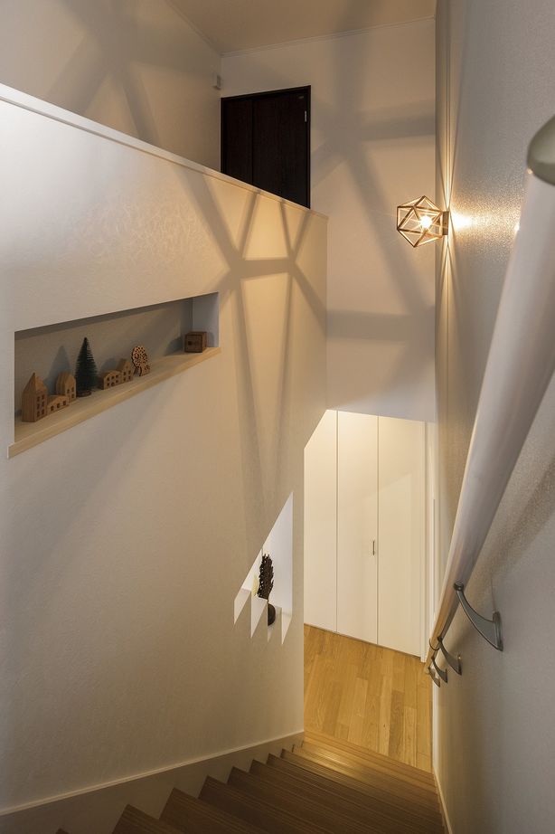 イシンホーム住宅研究会　相生建設 家事効率×モダンなデザイン！ゆったり落ち着いて住まう二世帯住宅の建築実例画像7