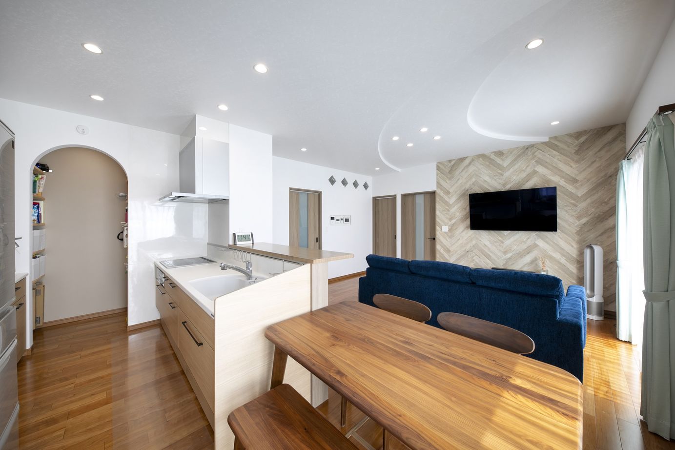 イシンホーム住宅研究会　相生建設 スタッフと棟梁の丁寧な対応が安心！こだわりの収納力を叶えた住まいの建築実例画像4