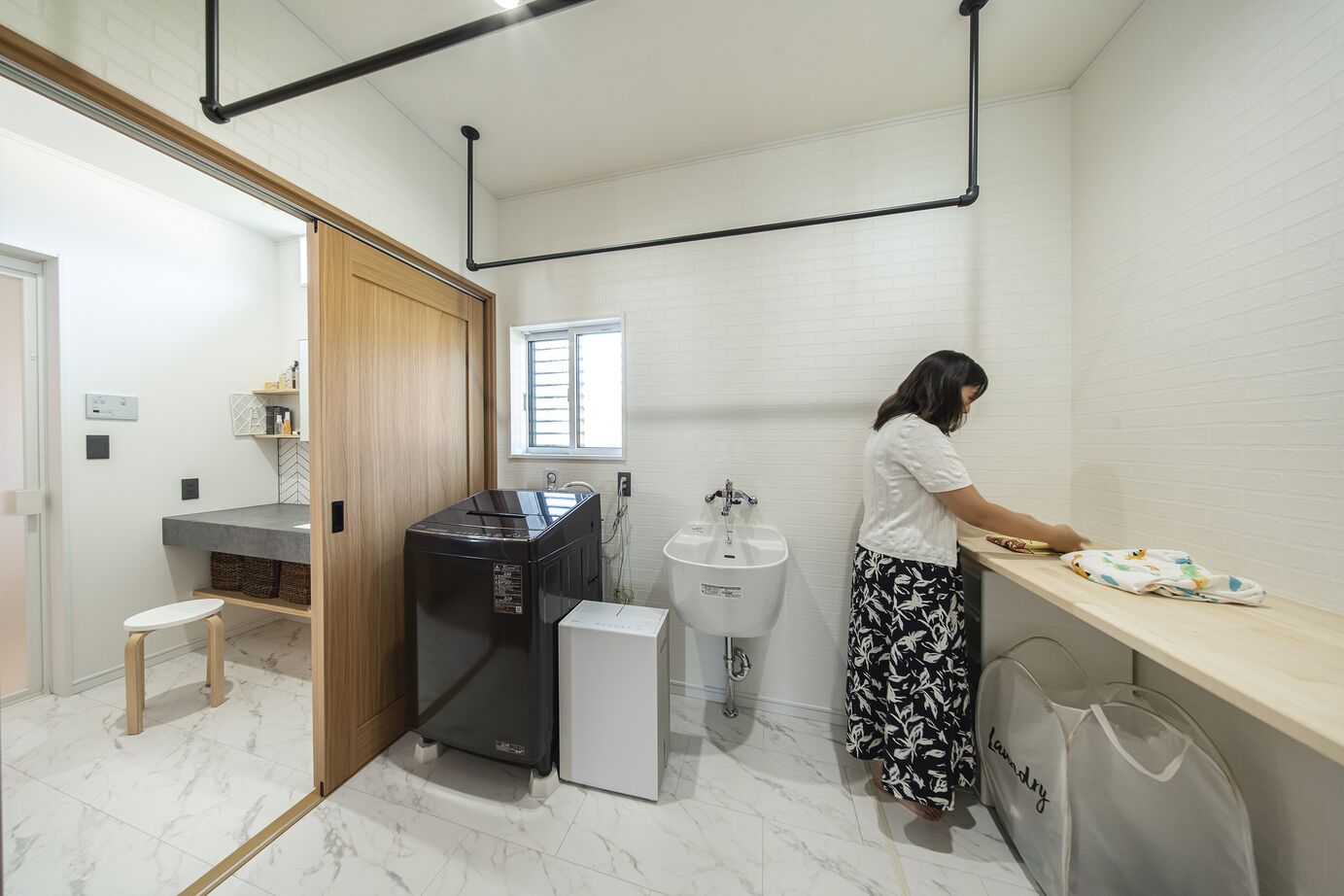 イシンホーム住宅研究会　相生建設 施主ファーストの家づくりに感動。広々LDK で家族団らんを楽しむ家の建築実例画像8