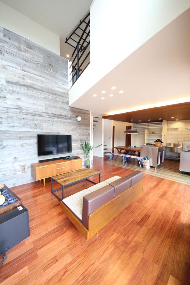 Archi Factory　HIMAWARI　アーキ・ファクトリー・ヒマワリ バイクガレージにBBQスペース　多趣味な施主がこだわりぬいた住まい【間取り図あり/本体価格2500万円】の建築実例画像3