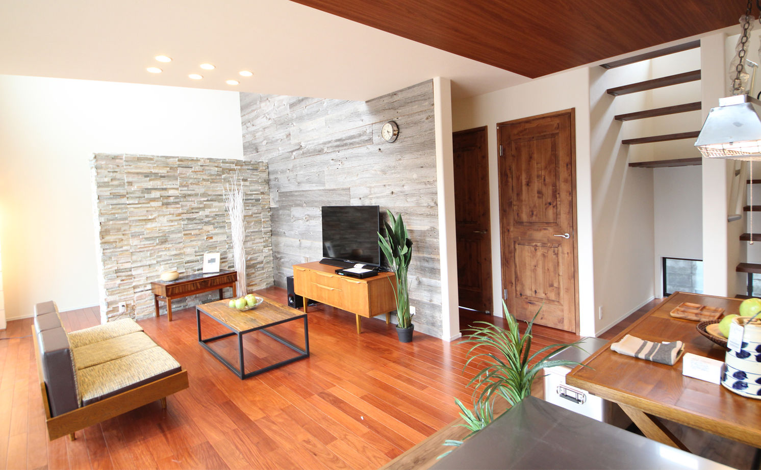 Archi Factory　HIMAWARI　アーキ・ファクトリー・ヒマワリ バイクガレージにBBQスペース　多趣味な施主がこだわりぬいた住まい【間取り図あり/本体価格2500万円】の建築実例画像10