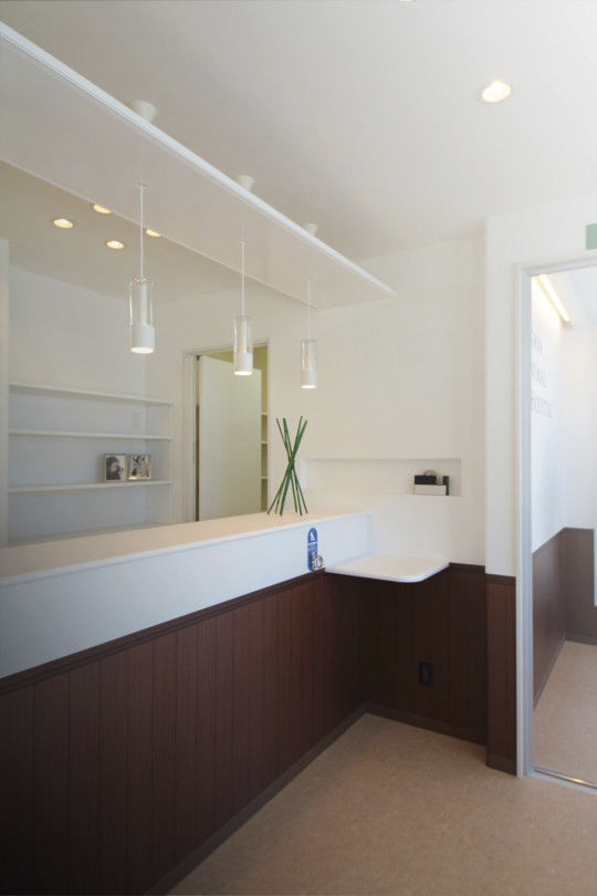 Archi Factory　HIMAWARI　アーキ・ファクトリー・ヒマワリ 【シンプルモダン】デザイン力が光るエントランスと頑丈な作り。「動物病院併用住宅」の建築実例画像2