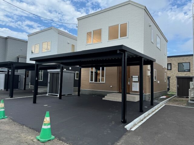 クレスト・ホーム 【トリプル断熱工法/ZEH Oriented住宅/免震装置】２人と３匹が、快適に仲良く暮らす高性能住宅の建築実例画像10