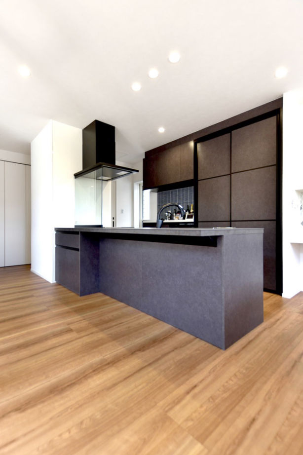 タカシン・ホーム 【2000万円台前半】プライベートテラスのある生活、開放的な吹抜け空間と家族思いの住まいの建築実例画像6