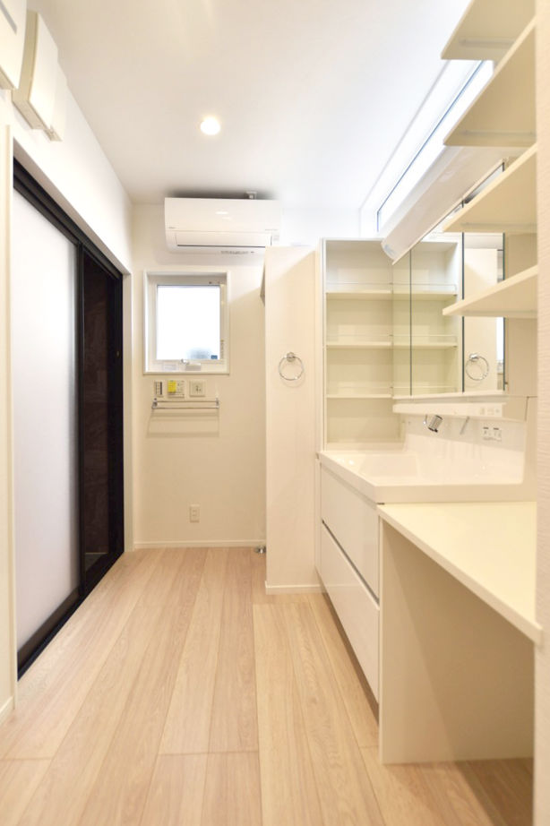 タカシン・ホーム 【2000万円台前半】プライベートテラスのある生活、開放的な吹抜け空間と家族思いの住まいの建築実例画像7