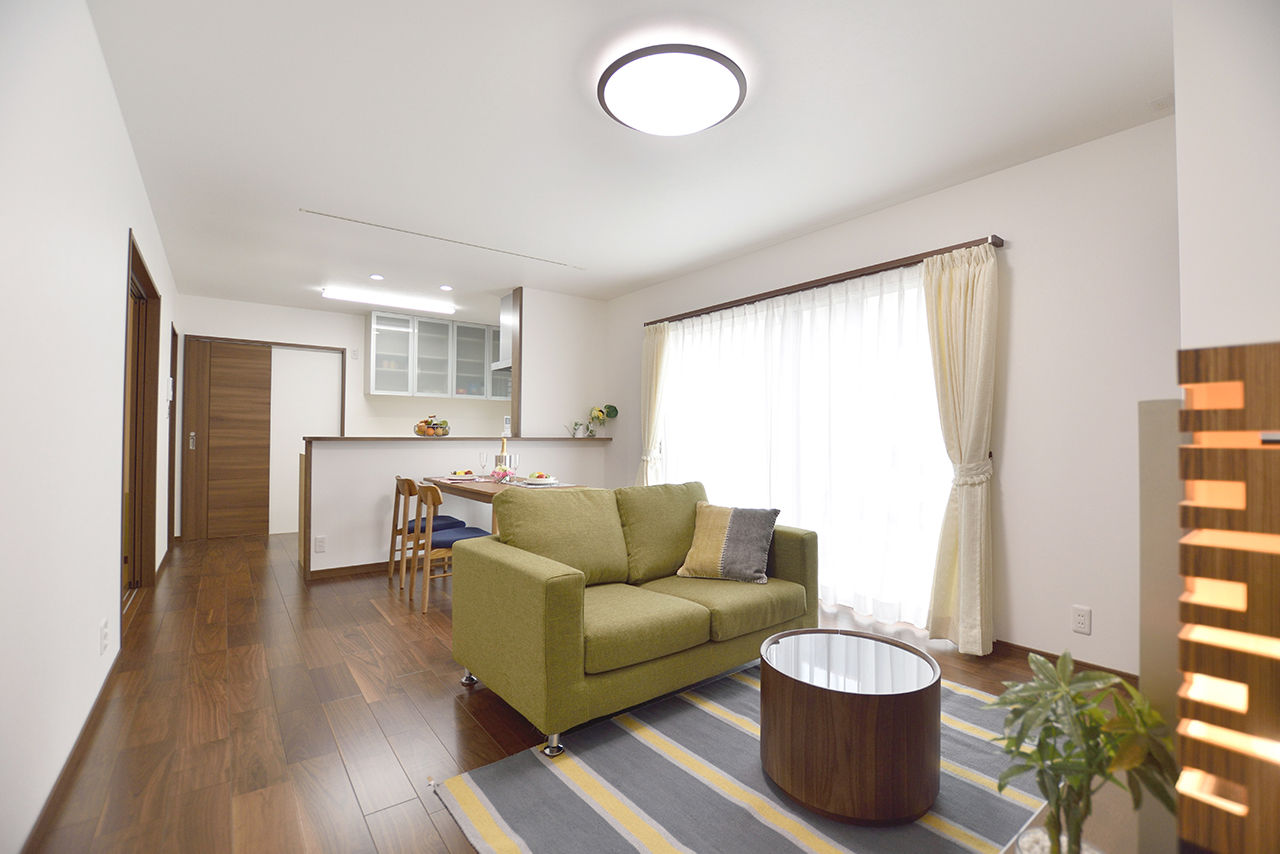 タカシン・ホーム 【ビルトインガレージ×趣味を楽しむ】ガレージライフを楽しむ！ビルトインガレージのある家の建築実例画像1