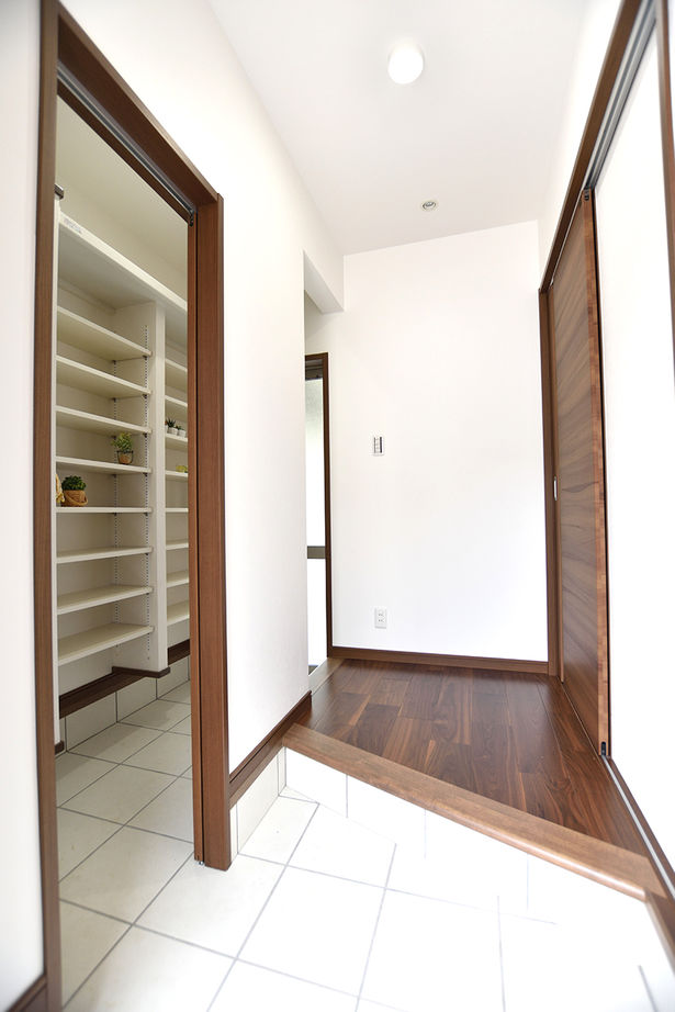 タカシン・ホーム 【ビルトインガレージ×趣味を楽しむ】ガレージライフを楽しむ！ビルトインガレージのある家の建築実例画像4