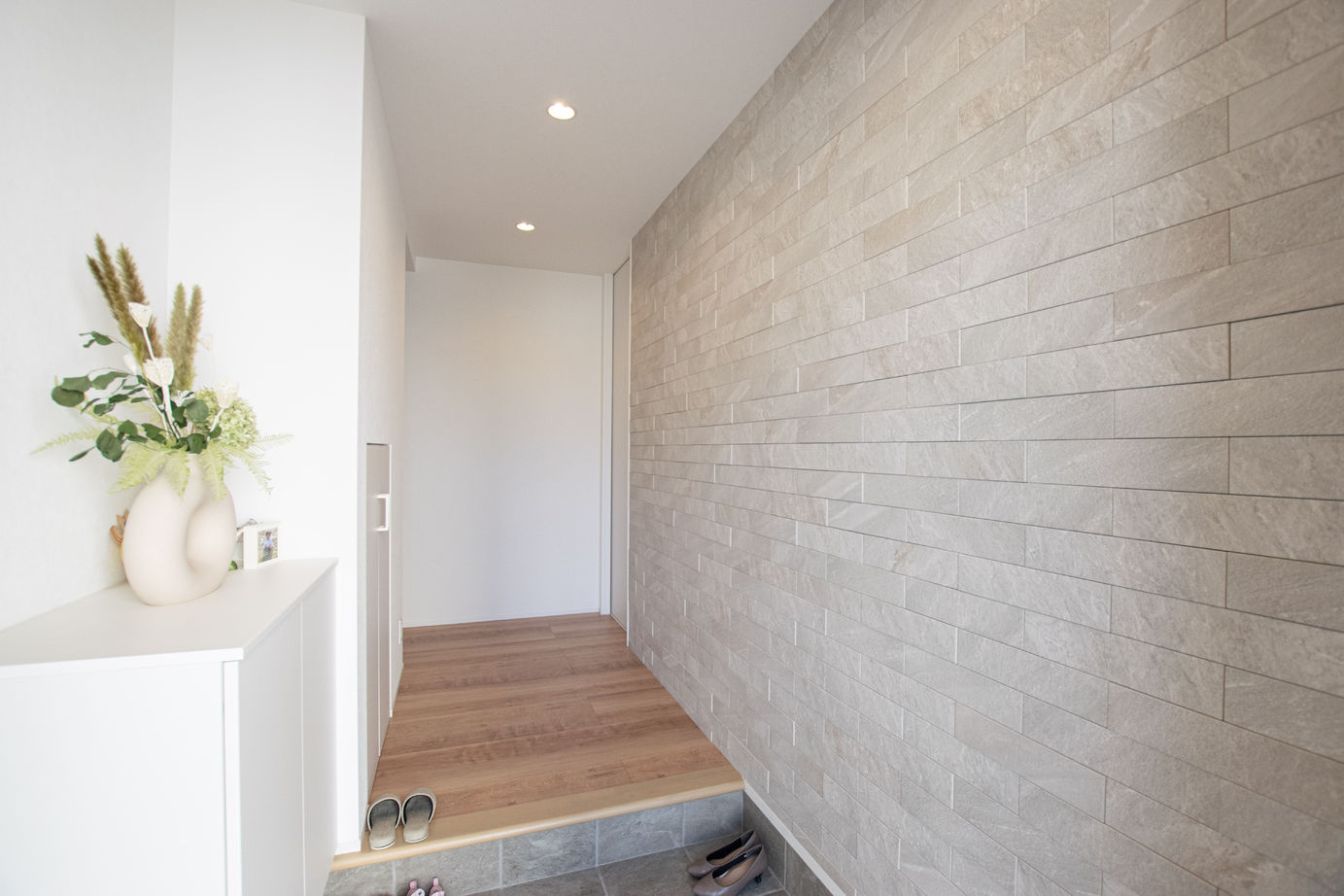 タカシン・ホーム 【2000万円台／敷地50坪超！／ウッドデッキ×庭】プールで遊べる！デッキと庭のある家の建築実例画像9