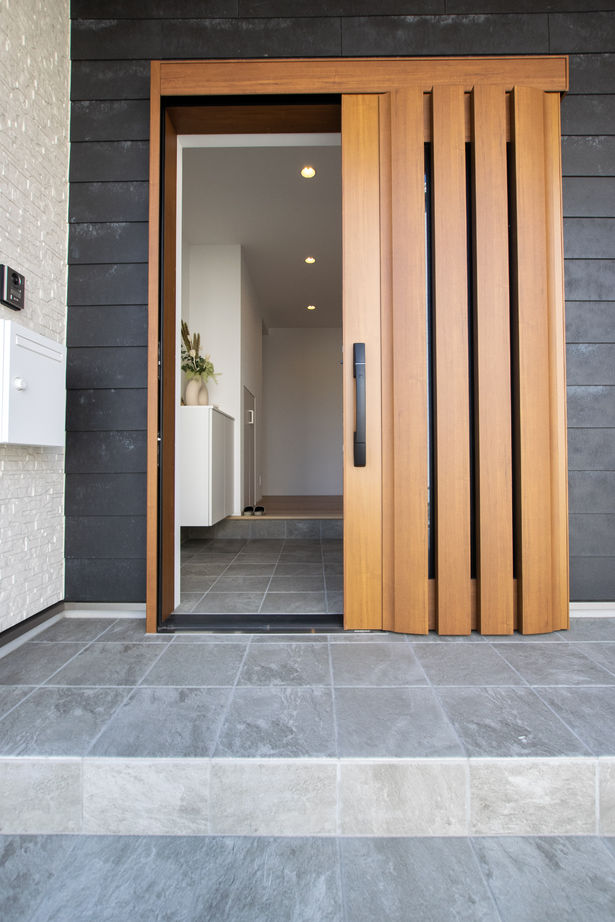 タカシン・ホーム 【2000万円台／敷地50坪超！／ウッドデッキ×庭】プールで遊べる！デッキと庭のある家の建築実例画像10