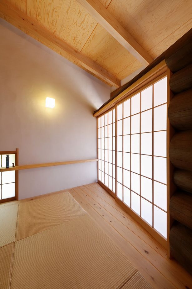 ジブログデザイン 【本体価格2320万円/約29坪】【平屋×ログハウス】絵画のような借景を楽しむ　心地よい元気になれる平屋のログハウスの建築実例画像15