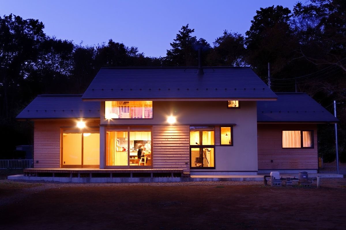 ジブログデザイン 【本体価格3,000万円台】光や風を感じ、自然の中にいるような安らぎを生み出す「大きな幹の家」の建築実例画像3