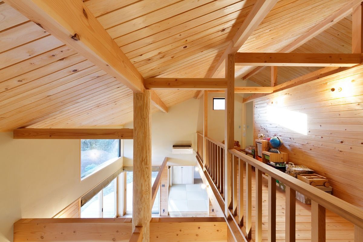 ジブログデザイン 【本体価格3,000万円台】光や風を感じ、自然の中にいるような安らぎを生み出す「大きな幹の家」の建築実例画像7