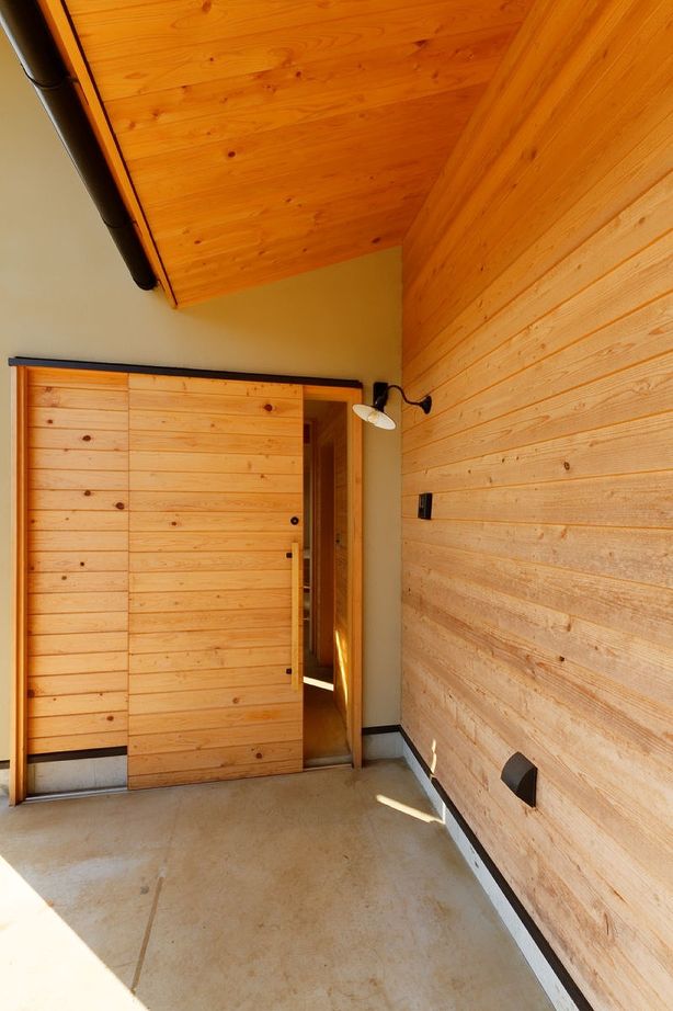 ジブログデザイン 【本体価格3,000万円台】光や風を感じ、自然の中にいるような安らぎを生み出す「大きな幹の家」の建築実例画像10