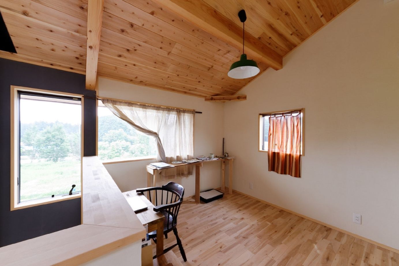 ジブログデザイン インナーテラスが内と外を繋ぎ、時をはぐくむ薪ストーブのある家の建築実例画像6