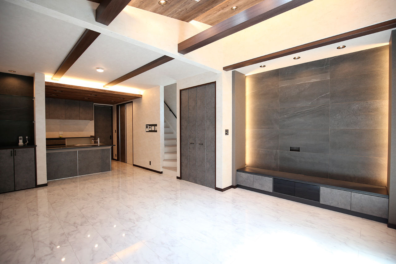 ヤマイチ住建 【大阪市/2000万円台/狭小/3階建て】一見、2階建て。室内外をグレー×木目で統一した都会的な住まいの建築実例画像4