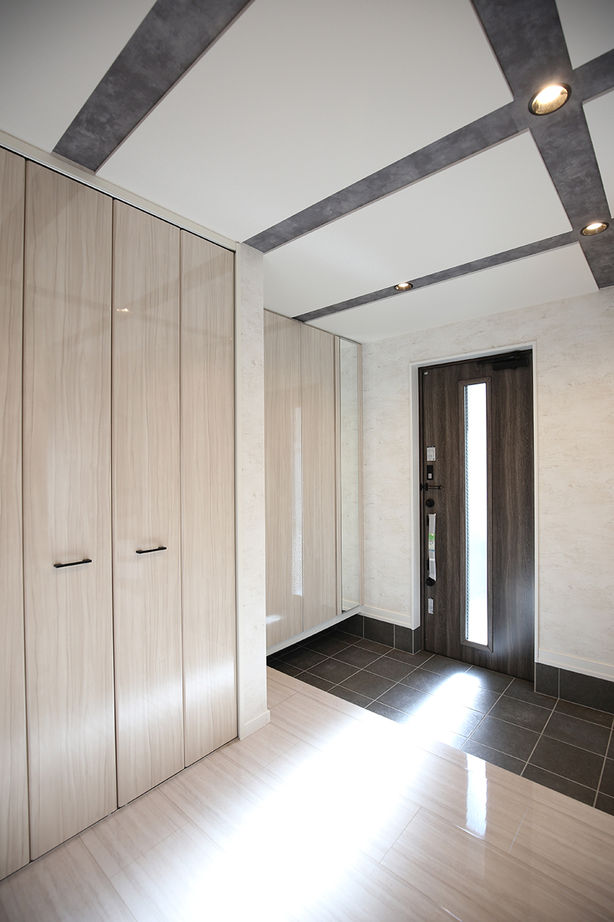 ヤマイチ住建 【大阪市/2000万円台/狭小/3階建て】木目調×間接照明でリラックスできる上質感漂う住まいの建築実例画像8