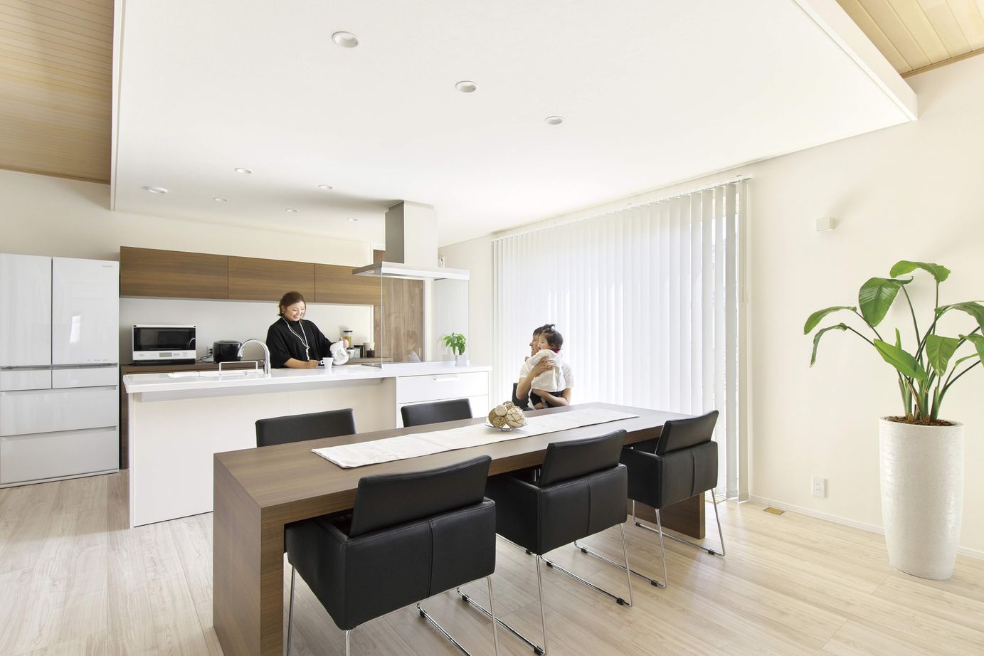 住研ハウス 【苫小牧市/3人家族(子ども1人)/3LDK間取図】LDK30畳でも年中家じゅう快適、高気密高断熱な平屋の家の建築実例画像7