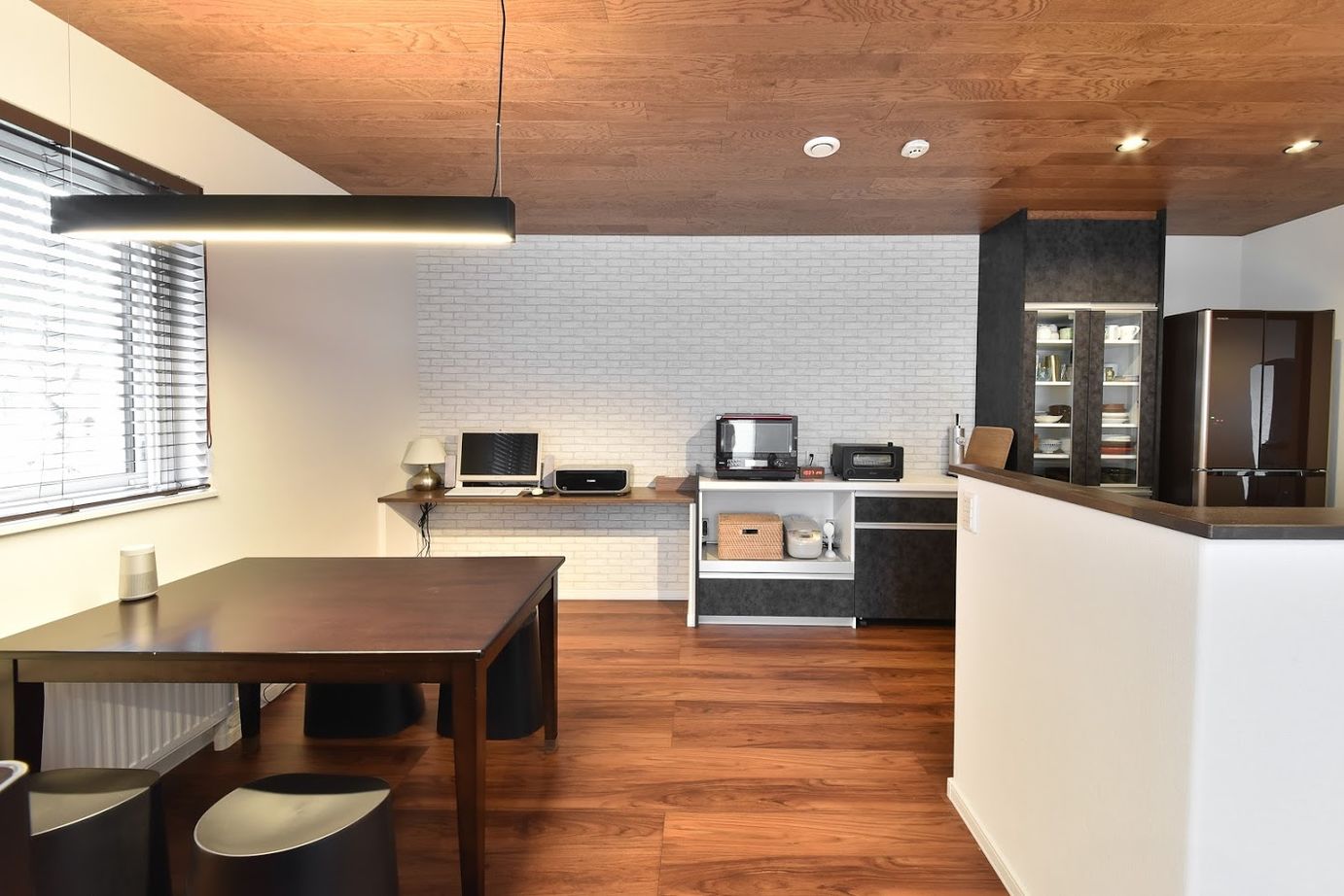 住研ハウス 【苫小牧市/30代夫婦＋ペット/3LDK間取図】組み込みガレージ(カーポート)と広々ピットリビングのある家の建築実例画像2