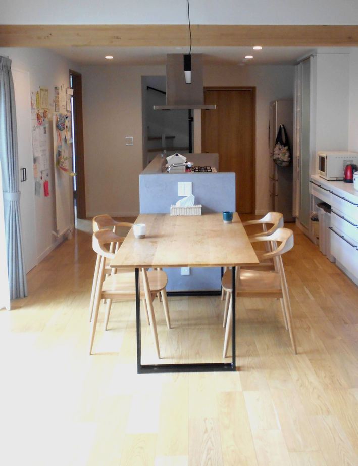 住研ハウス 【苫小牧市/4LDK間取図/アイランドキッチン/収納豊富】開放的な斜め天井で寛ぎリビングの家の建築実例画像2