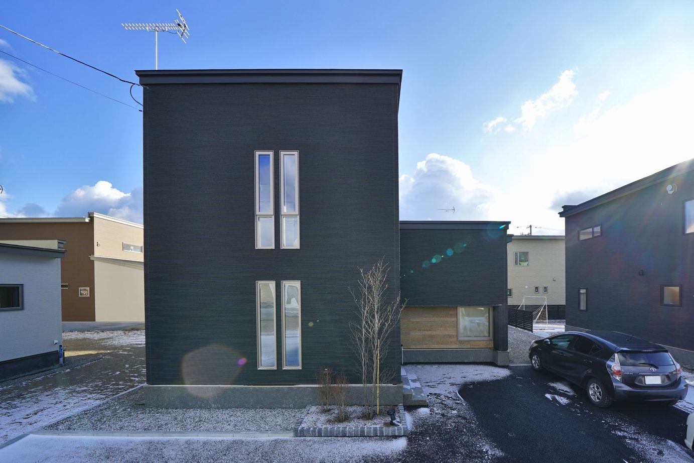 住研ハウス 【苫小牧市/4LDK間取図/20代で建てた家/小上がり和室】夫婦の書斎・趣味スペースのあるゆったり寛げるお家の建築実例画像2