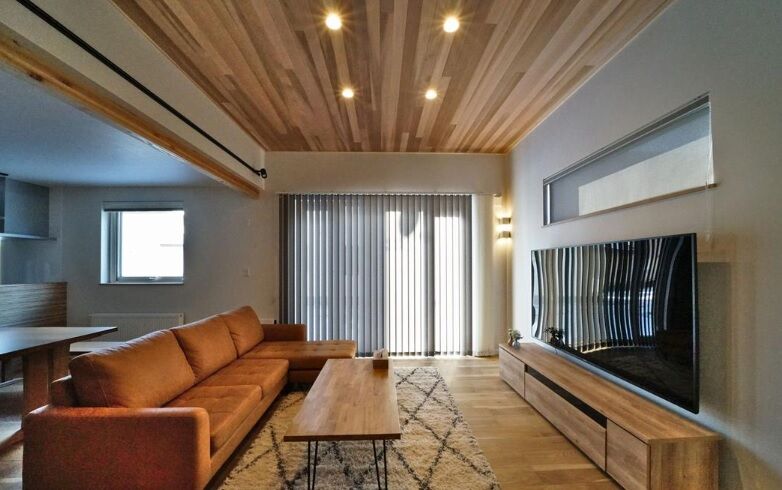 住研ハウス 【苫小牧市／4LDK+書斎／間取り図】内装・外壁材に木を使用した暖かみのある住まい、20代で建てた家の建築実例画像4