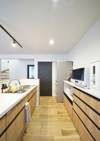 住研ハウス 【苫小牧市／4LDK+書斎／間取り図】内装・外壁材に木を使用した暖かみのある住まい、20代で建てた家の建築実例画像5