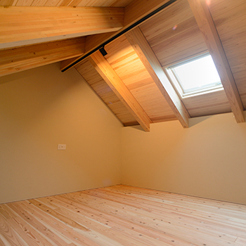 山根木材 【4LDK／のぼり梁×大開口】追い求めた「シンプルさ」が導く。木の美しさが映える、研ぎ澄まされた上質空間の建築実例画像10