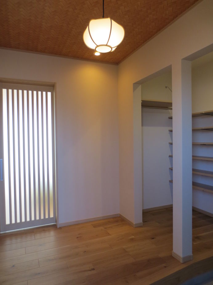 山根木材 日当たり抜群の縁側と俺のマンガスペースがある家の建築実例画像5