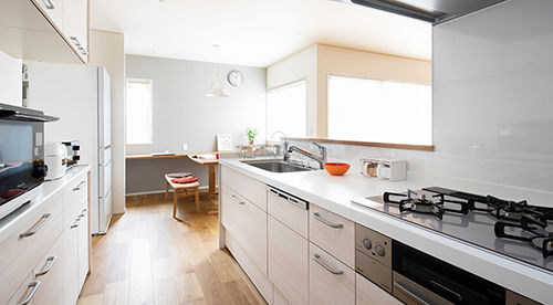 ワイケイホーム 【3000万円台×広々としたインナーガレージ】家事を楽しくする、動線と明るさにこだわった家の建築実例画像6