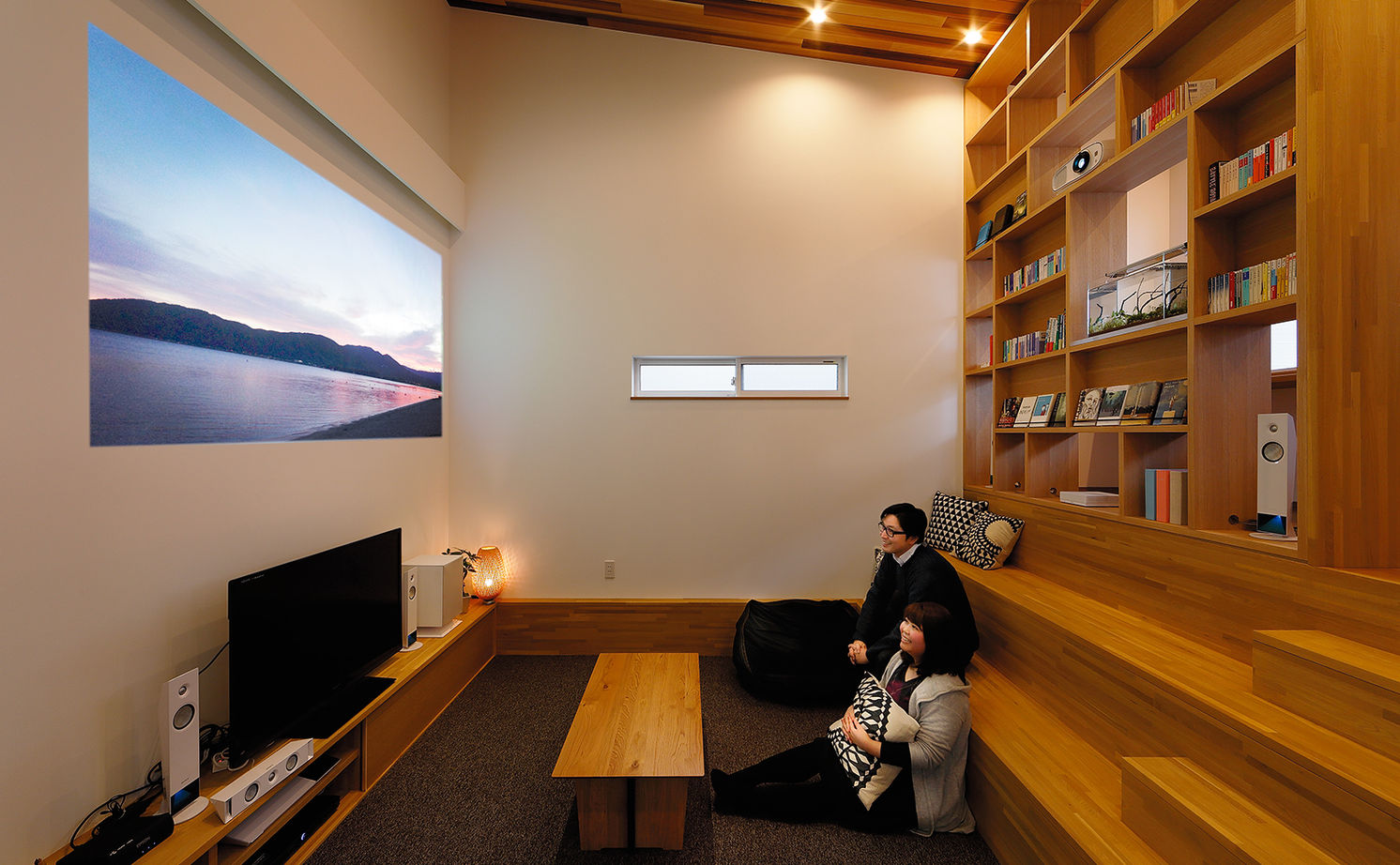 アートハウス 2500万円×東近江市|平屋のデザイナーズ住宅。風を感じながらまったりと過ごす、中庭のある家の建築実例画像5