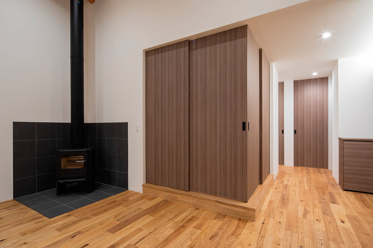 明和ホーム 【平屋風/約25坪/3LDK】吹抜けの大空間リビング＋ロフト。平屋のように暮らせるリゾートライクな2階建ての建築実例画像8