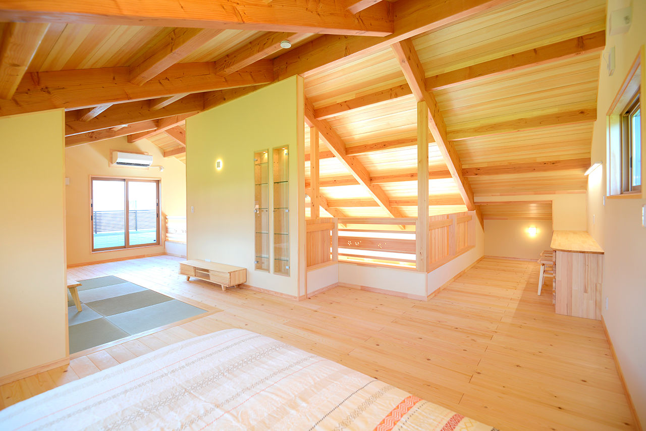 明和ホーム 【甲府市/3000万円台/38坪/ZEH＋R/間取り図あり】一体感と開放空間。のびやかに過ごす平屋風2階建ての家の建築実例画像7