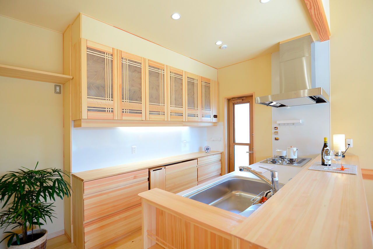 明和ホーム 【甲府市/3000万円台/38坪/ZEH＋R/間取り図あり】一体感と開放空間。のびやかに過ごす平屋風2階建ての家の建築実例画像8