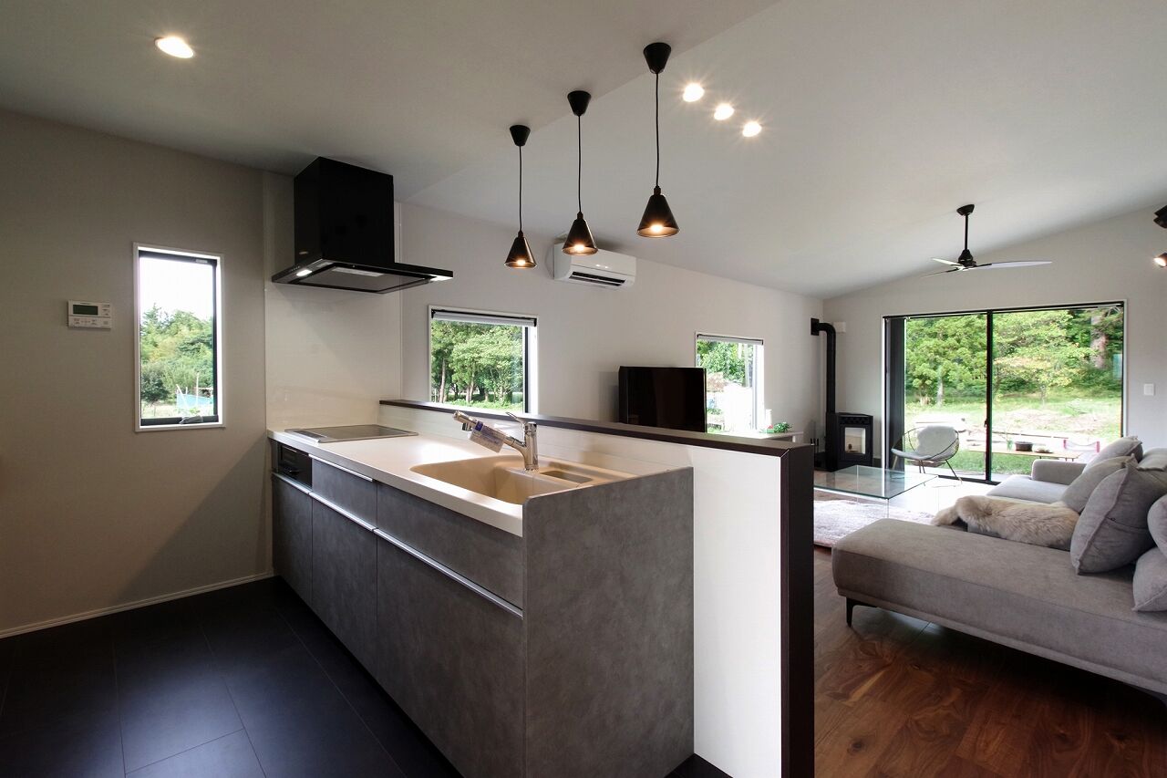 D-GRID HOUSING（ディーグリッドハウジング） 平屋/広い土間とデッキ。ペレットストーブと眺望をの建築実例画像5