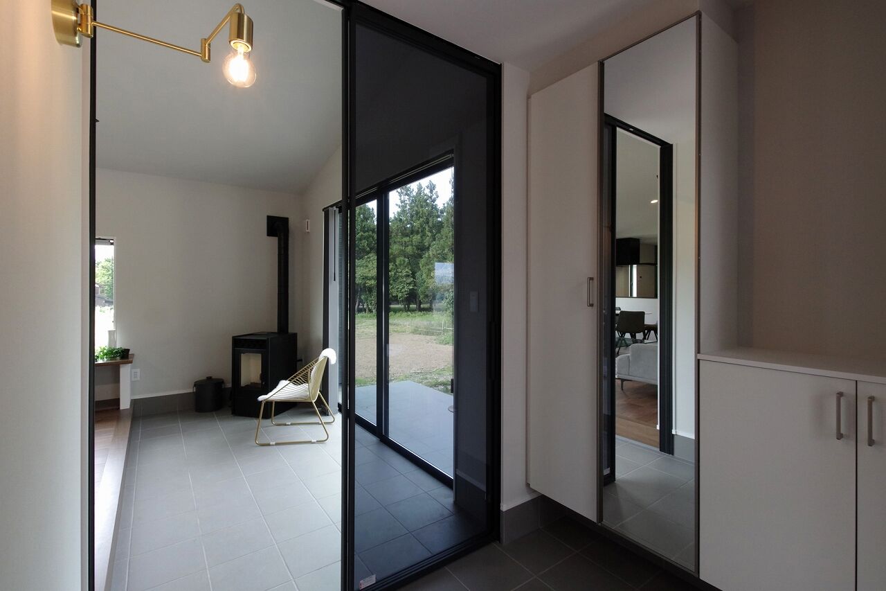 D-GRID HOUSING（ディーグリッドハウジング） 平屋/広い土間とデッキ。ペレットストーブと眺望をの建築実例画像7