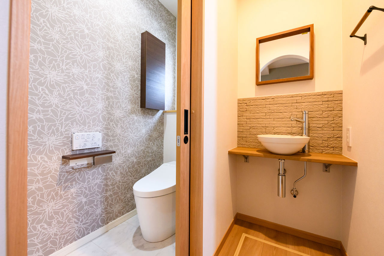 桧家住宅　(日本中央住販) 【奈良県/2300万円台】新婚夫婦がこだわり抜いた土間玄関と吹抜けのある家。開放感と回遊できる動線に満足の建築実例画像4