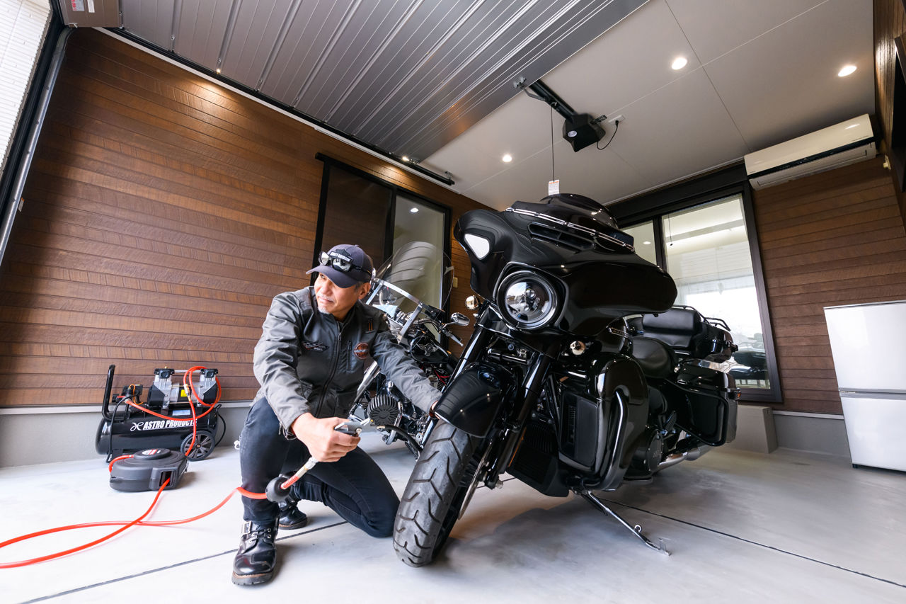 桧家住宅　(日本中央住販) 【大阪府/間取図/ビルトインガレージ/屋上庭園】愛車を眺め、趣味を楽しむ高品質な邸宅。の建築実例画像2